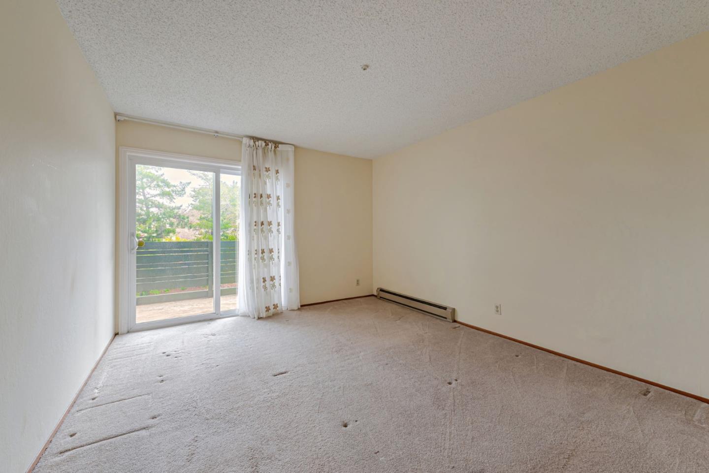 Detail Gallery Image 22 of 37 For 4000 Farm Hill Blvd #211,  Redwood City,  CA 94061 - 2 Beds | 1 Baths