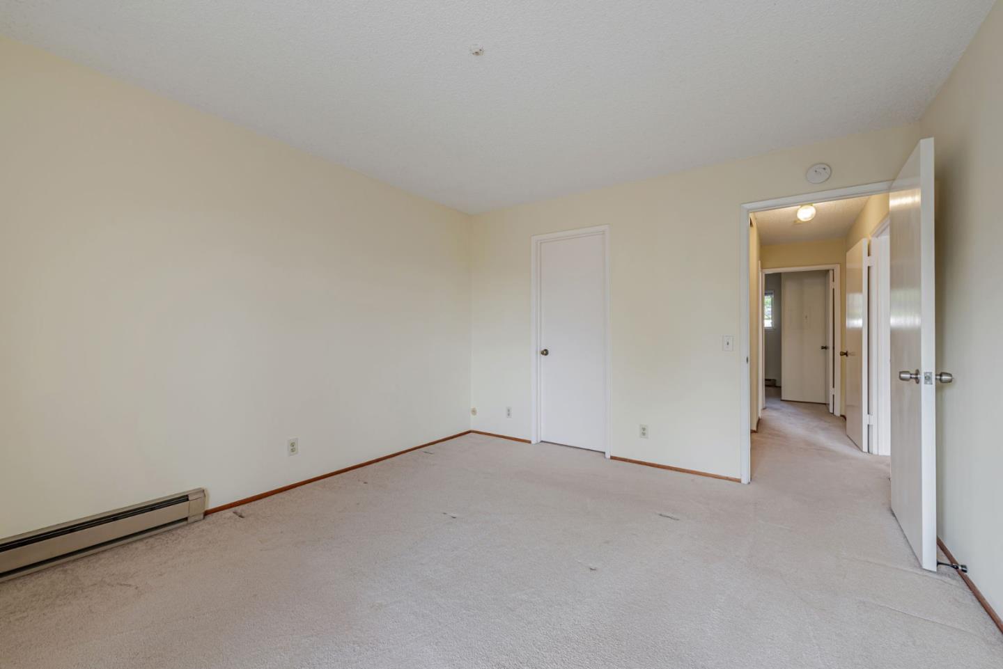 Detail Gallery Image 23 of 37 For 4000 Farm Hill Blvd #211,  Redwood City,  CA 94061 - 2 Beds | 1 Baths