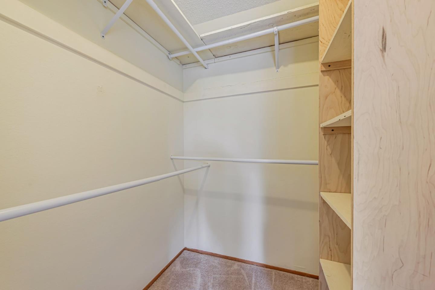 Detail Gallery Image 26 of 37 For 4000 Farm Hill Blvd #211,  Redwood City,  CA 94061 - 2 Beds | 1 Baths