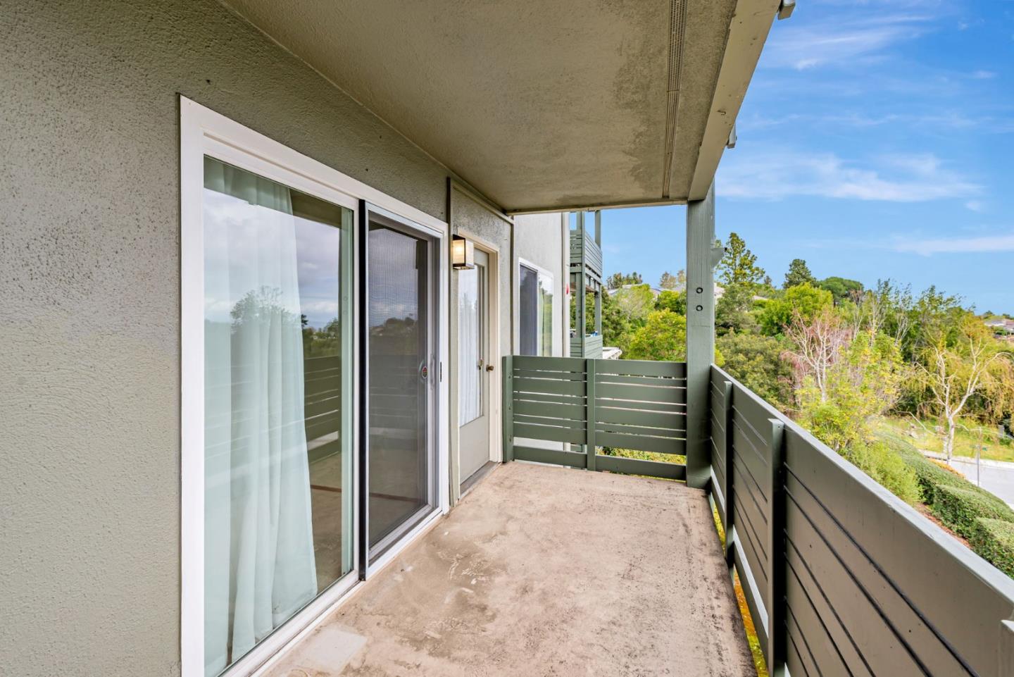 Detail Gallery Image 30 of 37 For 4000 Farm Hill Blvd #211,  Redwood City,  CA 94061 - 2 Beds | 1 Baths