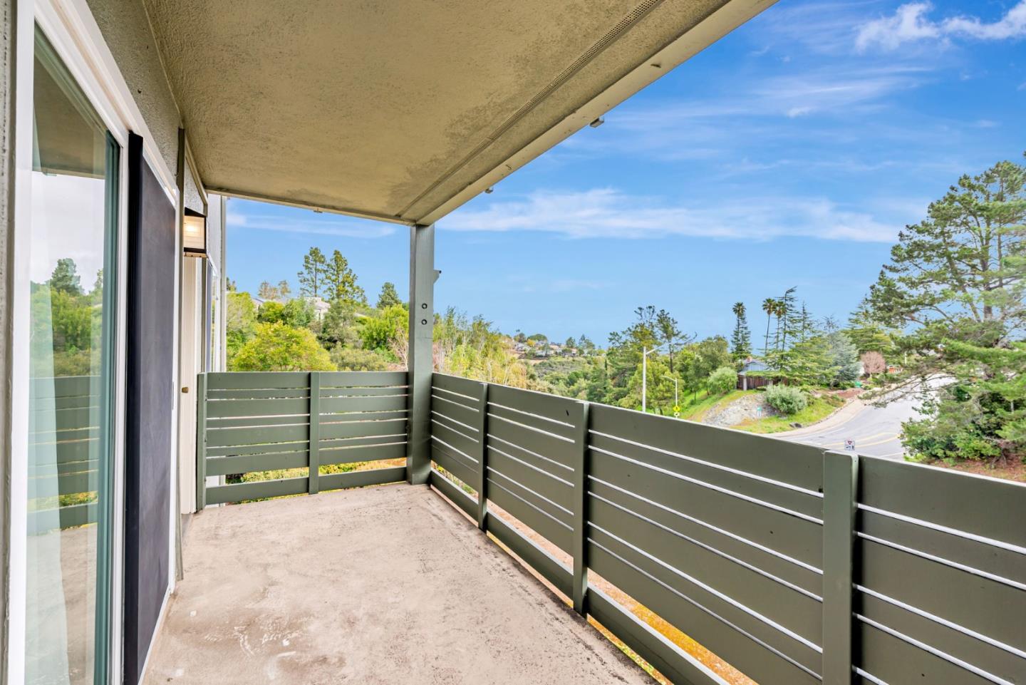 Detail Gallery Image 31 of 37 For 4000 Farm Hill Blvd #211,  Redwood City,  CA 94061 - 2 Beds | 1 Baths