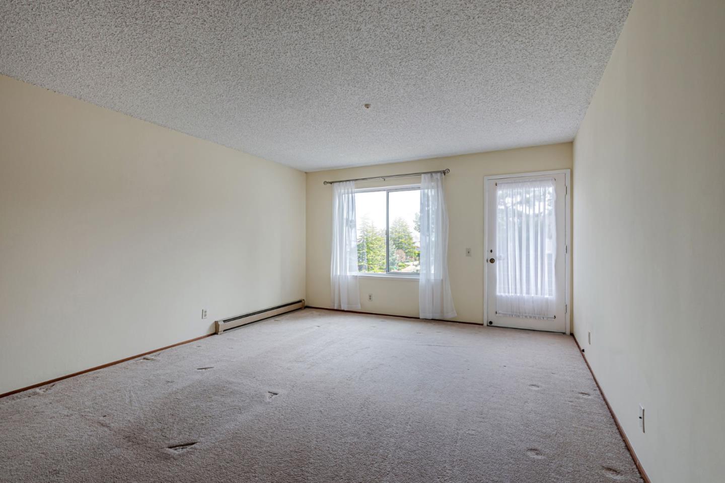 Detail Gallery Image 6 of 37 For 4000 Farm Hill Blvd #211,  Redwood City,  CA 94061 - 2 Beds | 1 Baths