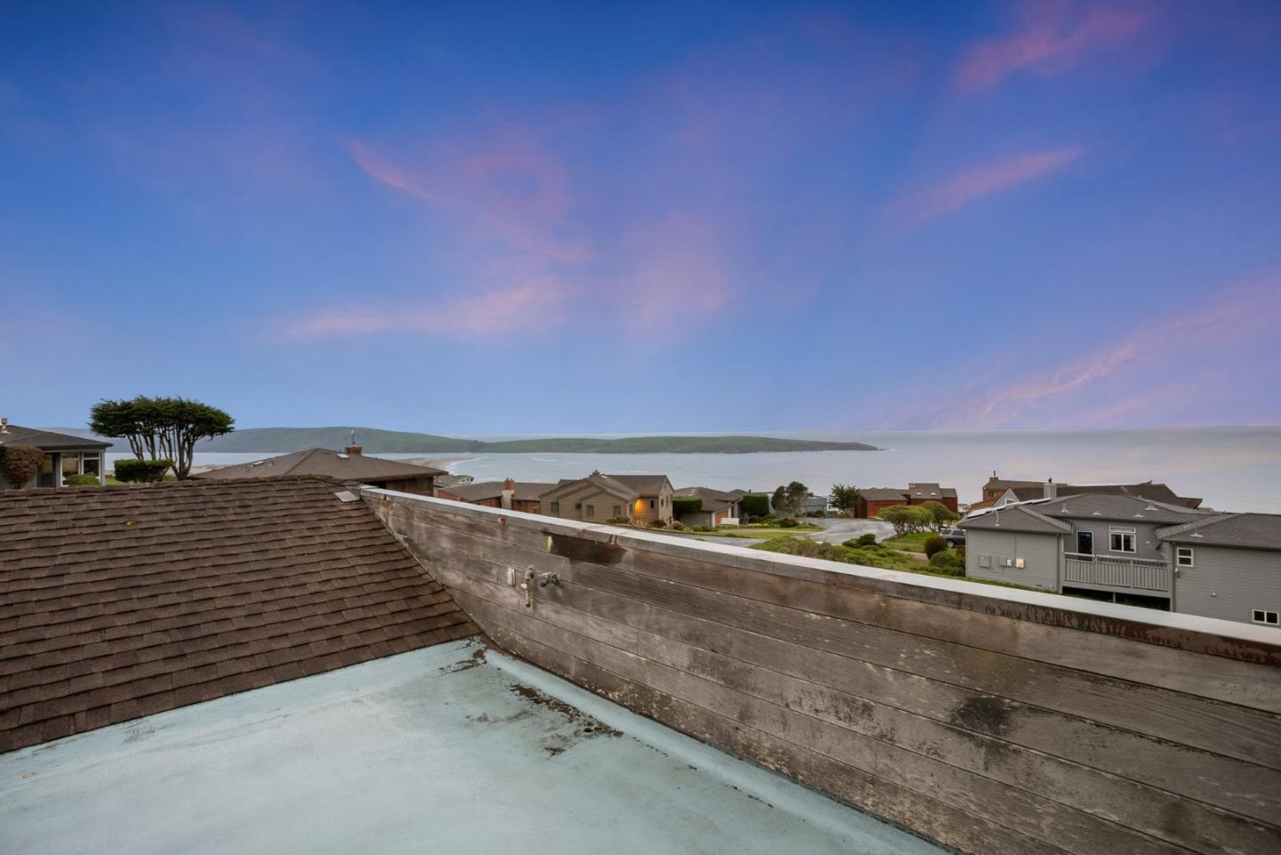 Detail Gallery Image 13 of 81 For 10 Maui Ln, Dillon Beach,  CA 94929 - 3 Beds | 2/1 Baths