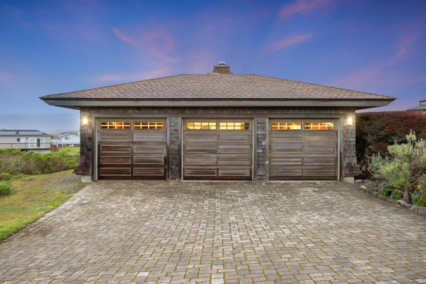 Detail Gallery Image 2 of 81 For 10 Maui Ln, Dillon Beach,  CA 94929 - 3 Beds | 2/1 Baths