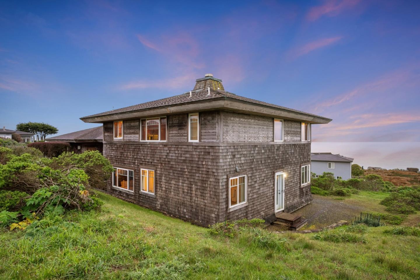 Detail Gallery Image 3 of 81 For 10 Maui Ln, Dillon Beach,  CA 94929 - 3 Beds | 2/1 Baths