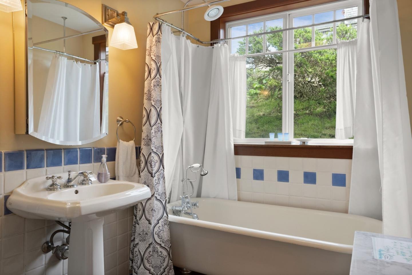 Detail Gallery Image 44 of 81 For 10 Maui Ln, Dillon Beach,  CA 94929 - 3 Beds | 2/1 Baths