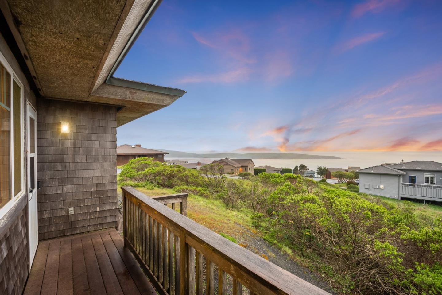 Detail Gallery Image 7 of 81 For 10 Maui Ln, Dillon Beach,  CA 94929 - 3 Beds | 2/1 Baths