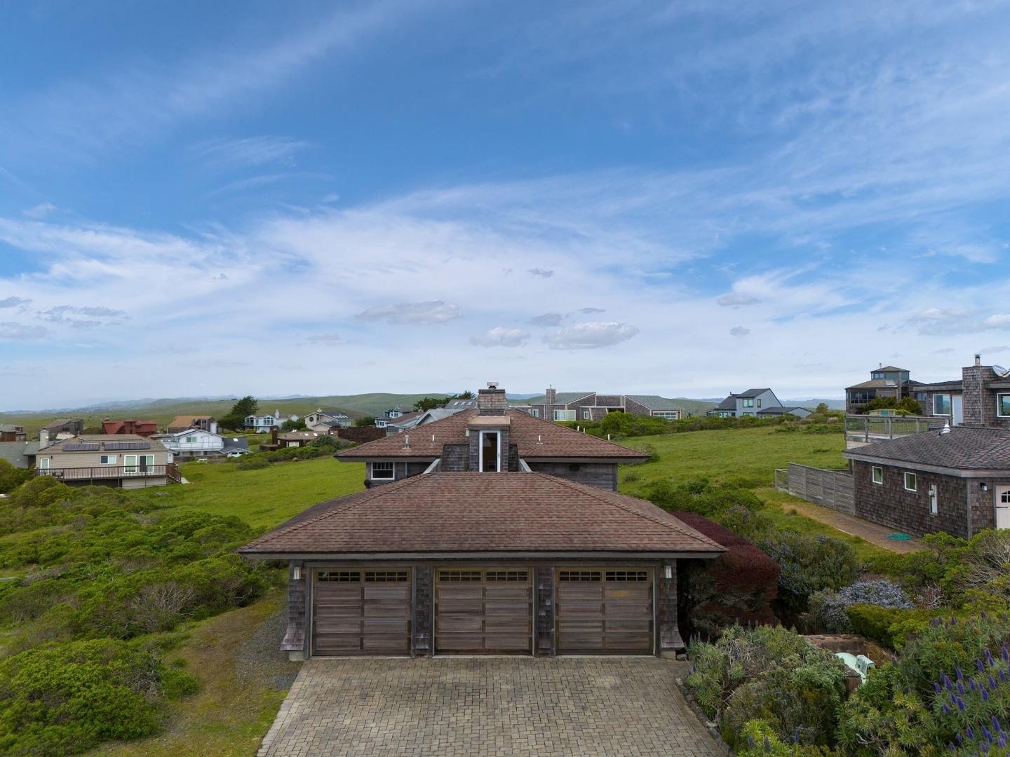 Detail Gallery Image 77 of 81 For 10 Maui Ln, Dillon Beach,  CA 94929 - 3 Beds | 2/1 Baths