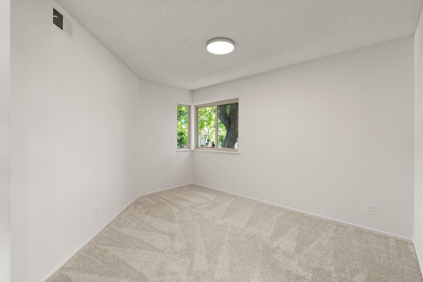 Detail Gallery Image 14 of 50 For 8356 Charbono Ct, San Jose,  CA 95135 - 2 Beds | 2 Baths
