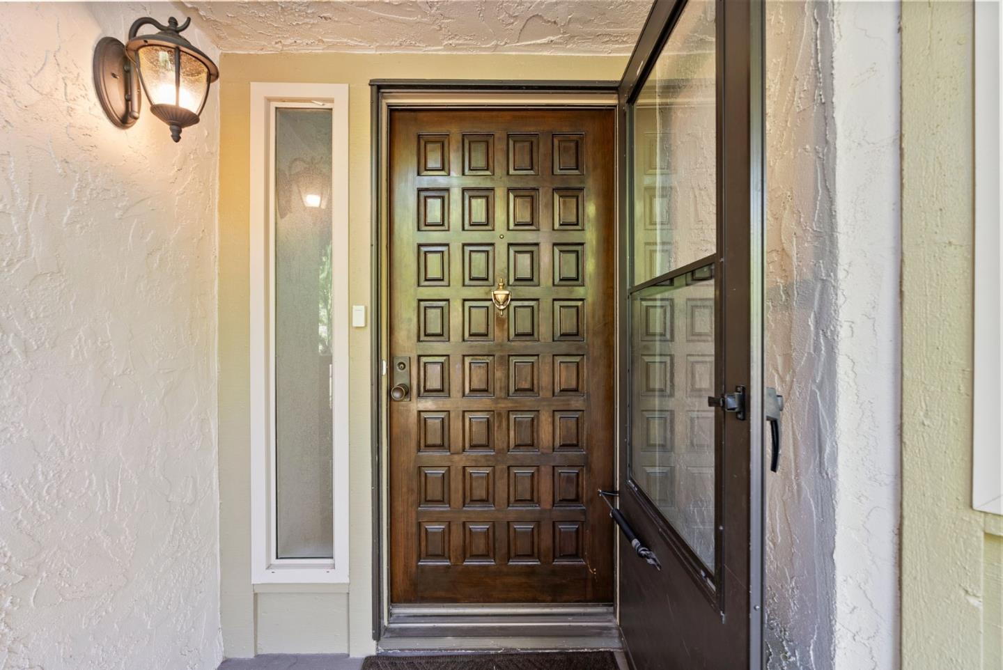 Detail Gallery Image 6 of 50 For 8356 Charbono Ct, San Jose,  CA 95135 - 2 Beds | 2 Baths