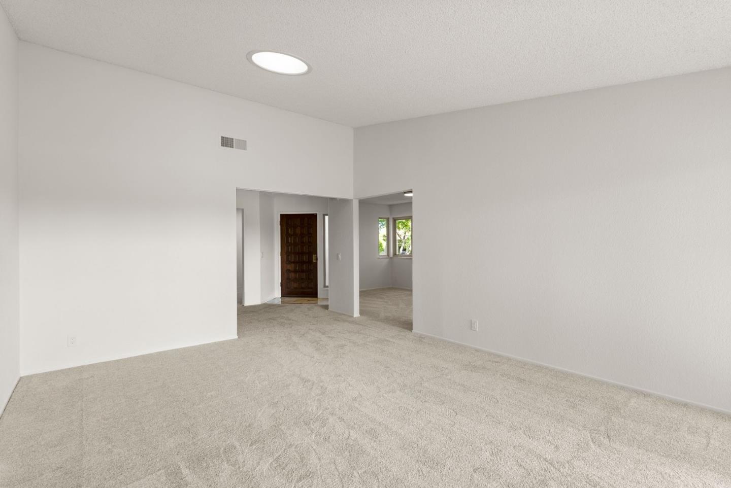 Detail Gallery Image 9 of 50 For 8356 Charbono Ct, San Jose,  CA 95135 - 2 Beds | 2 Baths