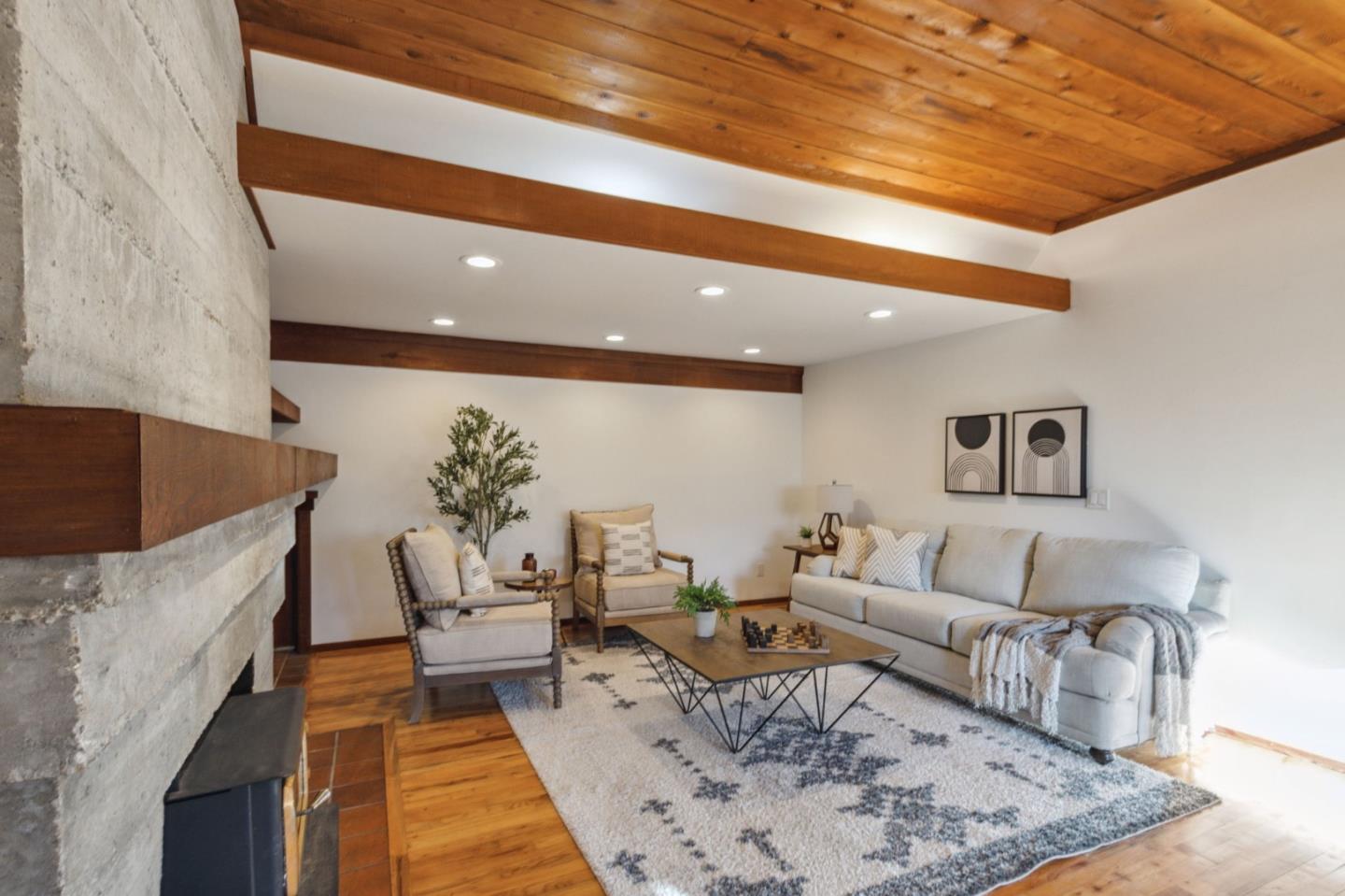 Detail Gallery Image 15 of 58 For 50 Rustic Ln, Santa Cruz,  CA 95060 - 4 Beds | 2 Baths
