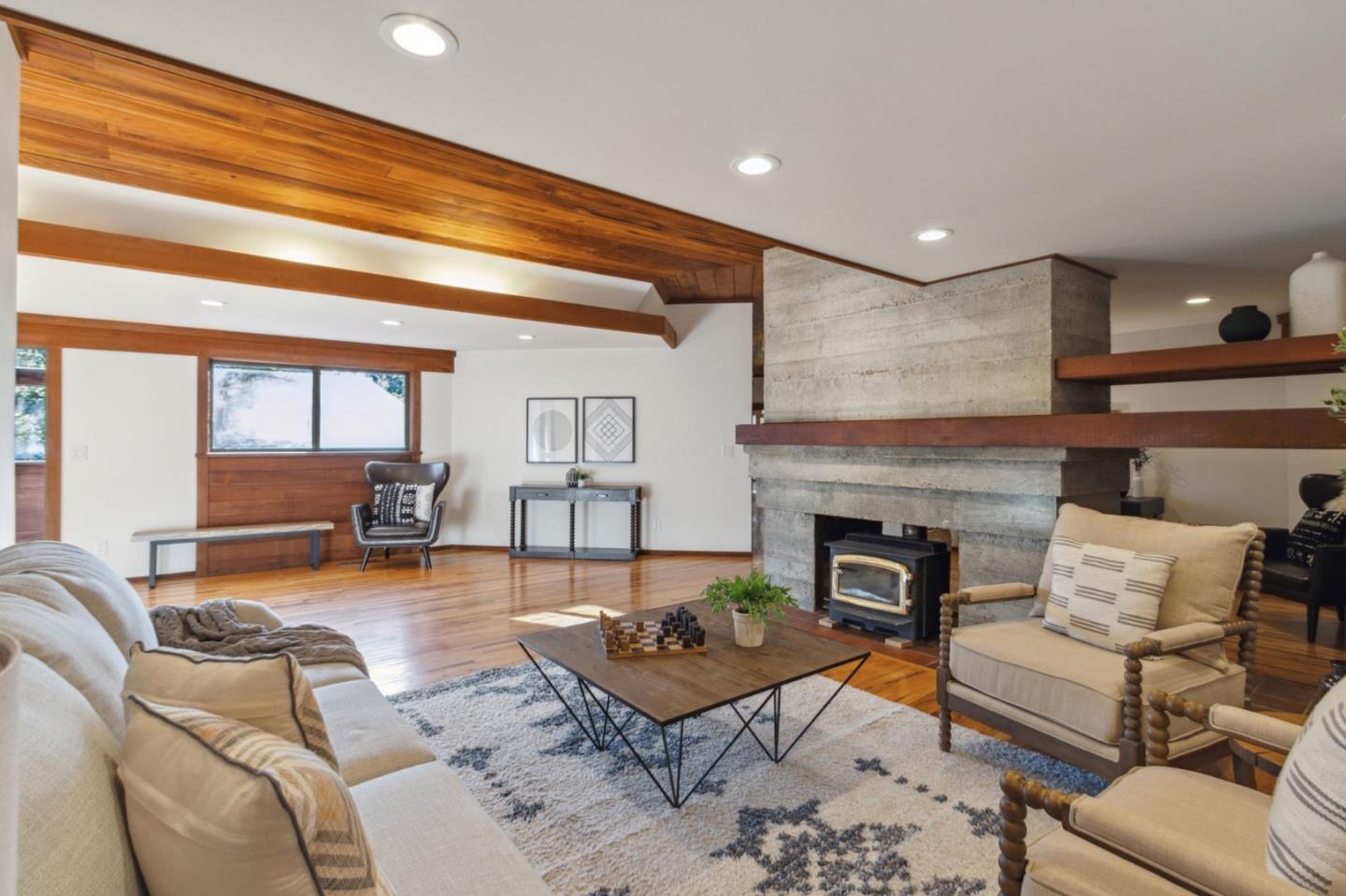 Detail Gallery Image 16 of 58 For 50 Rustic Ln, Santa Cruz,  CA 95060 - 4 Beds | 2 Baths