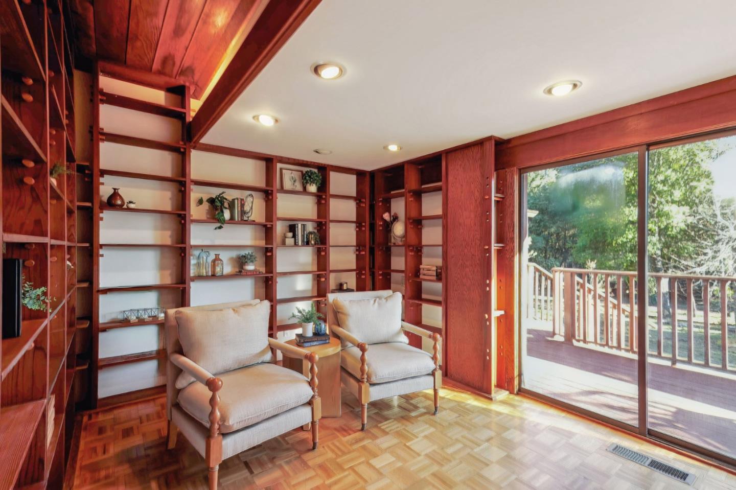 Detail Gallery Image 18 of 58 For 50 Rustic Ln, Santa Cruz,  CA 95060 - 4 Beds | 2 Baths