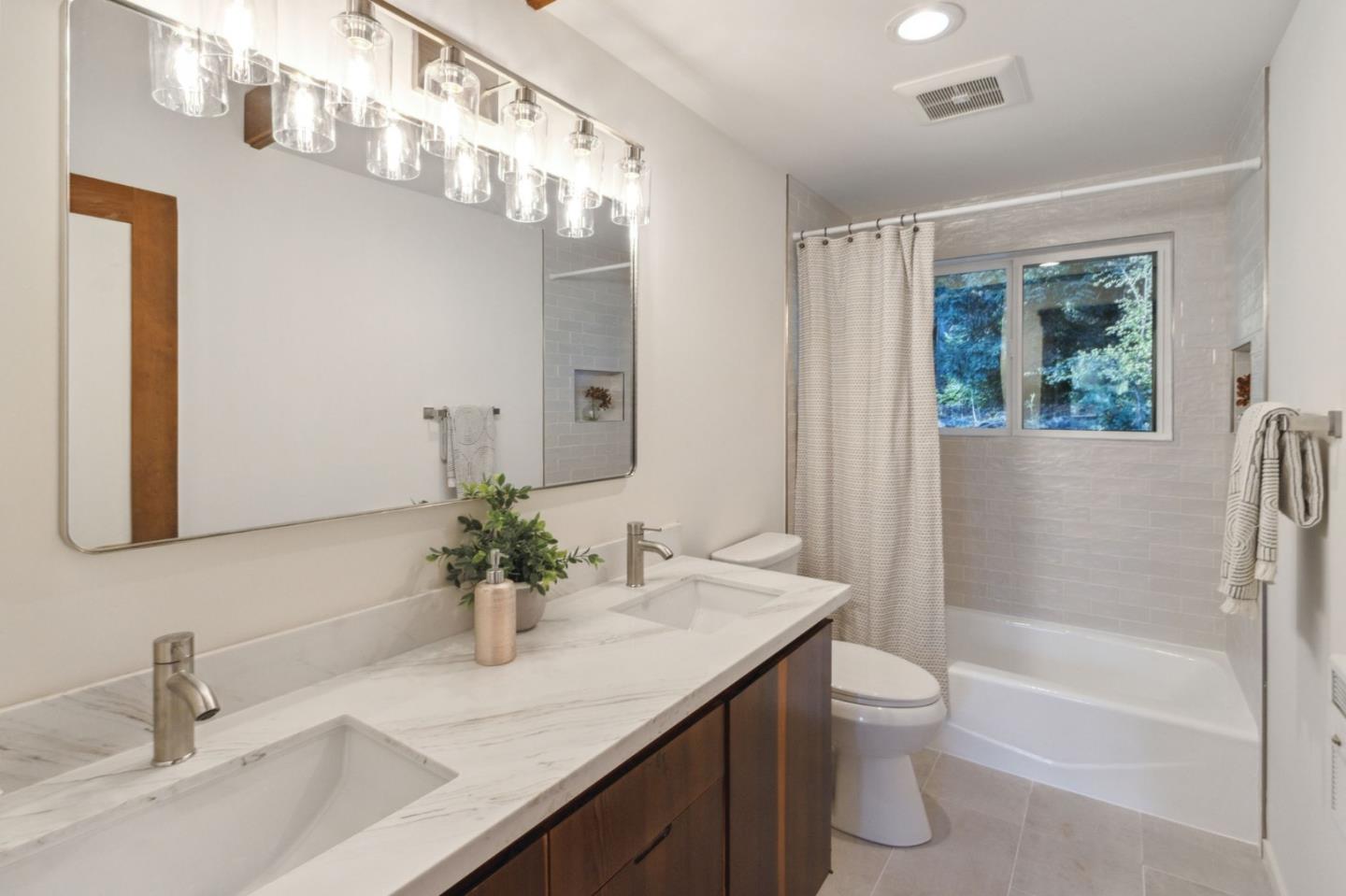 Detail Gallery Image 22 of 58 For 50 Rustic Ln, Santa Cruz,  CA 95060 - 4 Beds | 2 Baths