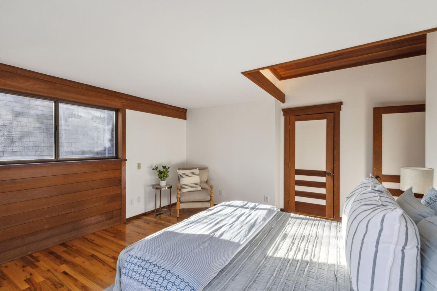 Detail Gallery Image 25 of 58 For 50 Rustic Ln, Santa Cruz,  CA 95060 - 4 Beds | 2 Baths