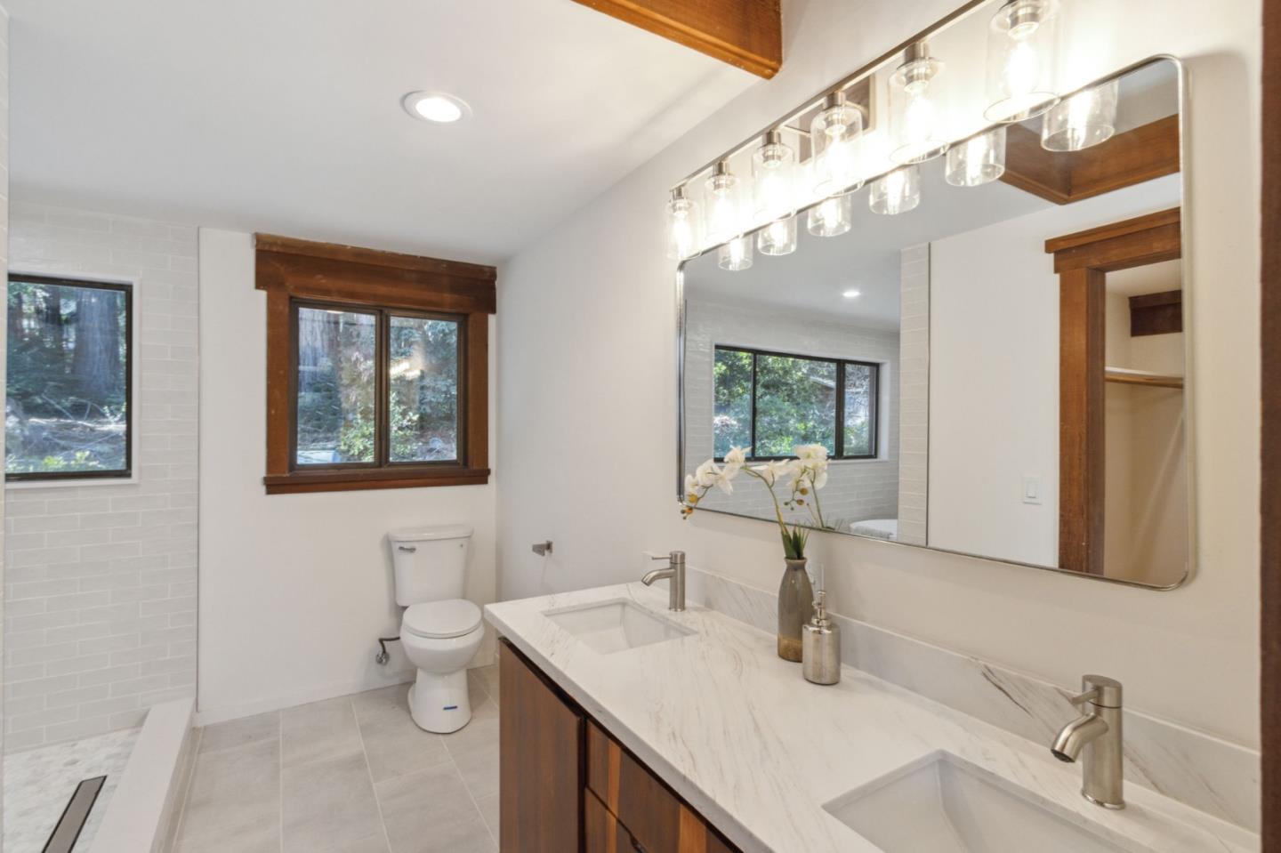 Detail Gallery Image 26 of 58 For 50 Rustic Ln, Santa Cruz,  CA 95060 - 4 Beds | 2 Baths