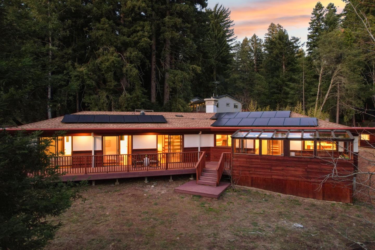Detail Gallery Image 44 of 58 For 50 Rustic Ln, Santa Cruz,  CA 95060 - 4 Beds | 2 Baths