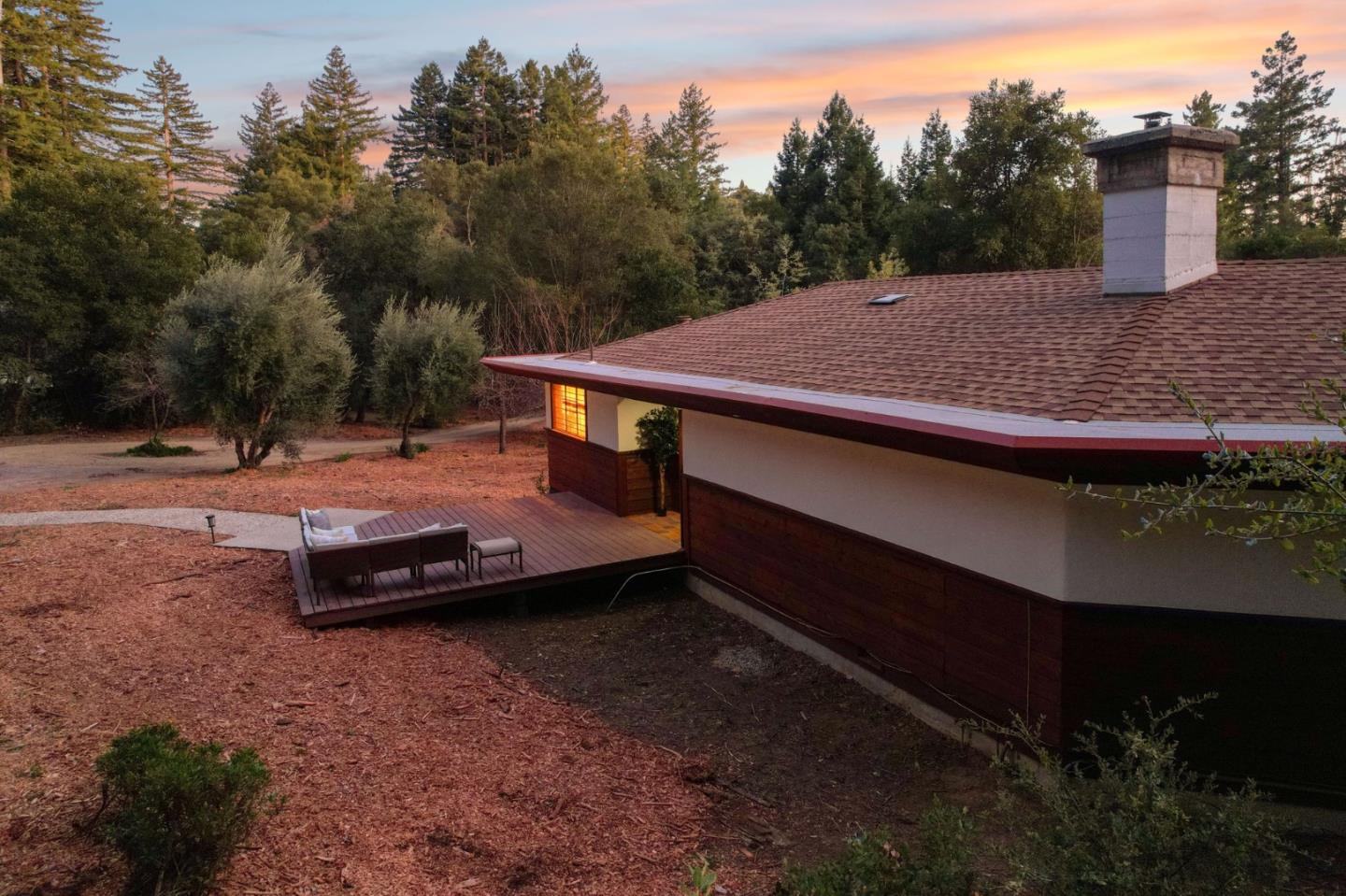 Detail Gallery Image 48 of 58 For 50 Rustic Ln, Santa Cruz,  CA 95060 - 4 Beds | 2 Baths