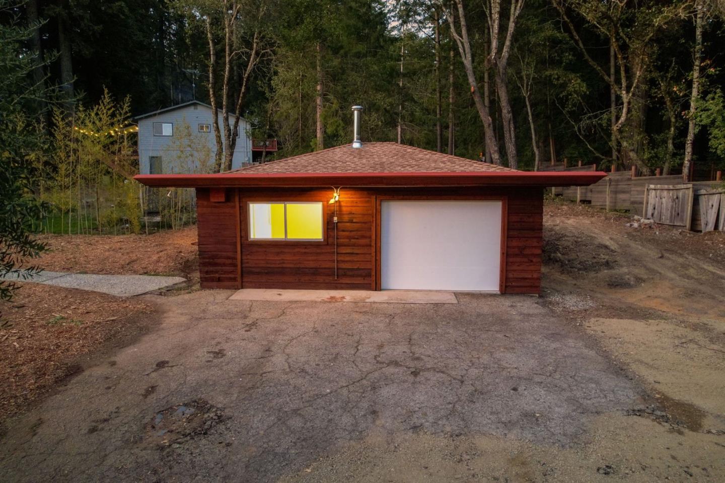 Detail Gallery Image 50 of 58 For 50 Rustic Ln, Santa Cruz,  CA 95060 - 4 Beds | 2 Baths