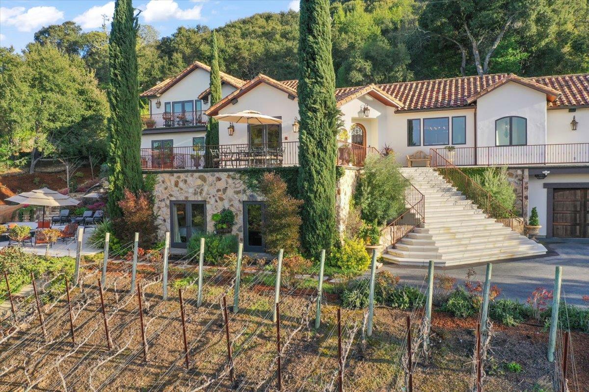 Detail Gallery Image 2 of 114 For 17148 Mill Rise Way, Los Gatos,  CA 95030 - 6 Beds | 4/1 Baths