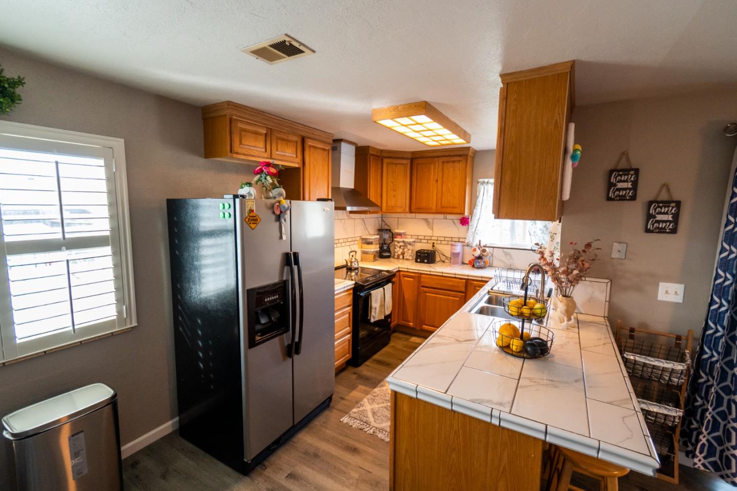 Detail Gallery Image 10 of 27 For 1260 Heather Glen Cir, Hollister,  CA 95023 - 3 Beds | 2 Baths