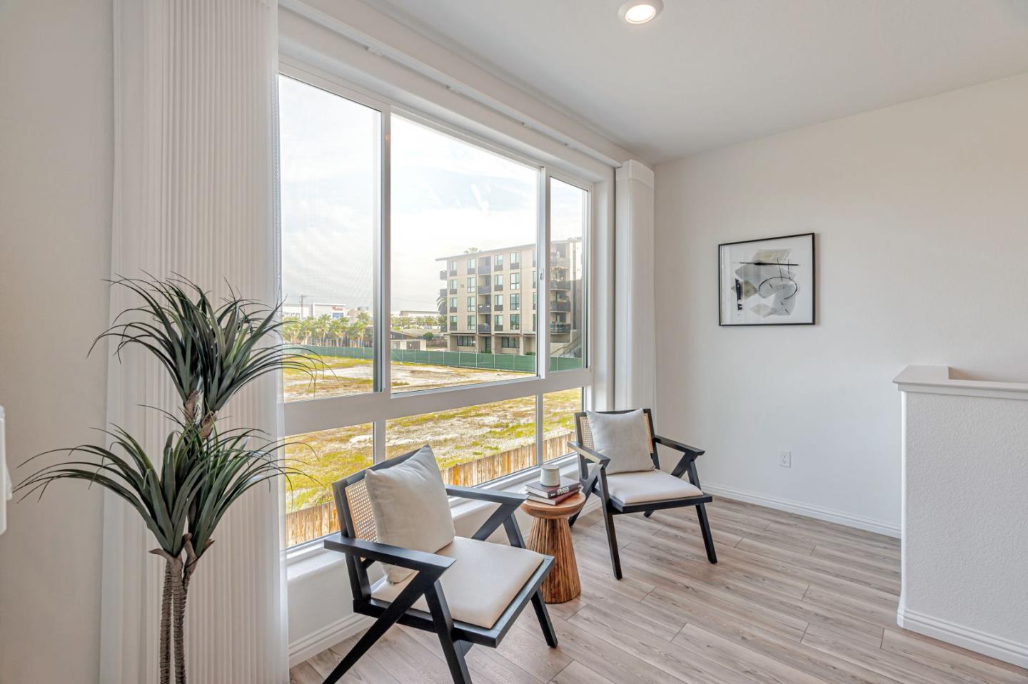 Detail Gallery Image 11 of 37 For 2044 Worthington Cir, Santa Clara,  CA 95050 - 2 Beds | 2 Baths