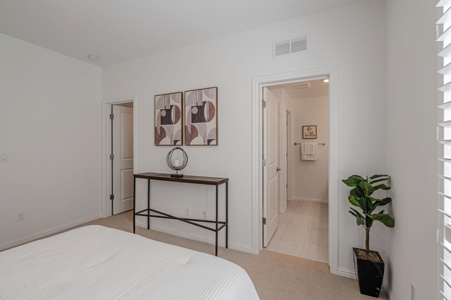 Detail Gallery Image 14 of 37 For 2044 Worthington Cir, Santa Clara,  CA 95050 - 2 Beds | 2 Baths
