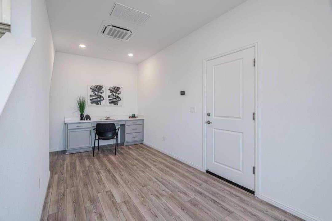 Detail Gallery Image 24 of 37 For 2044 Worthington Cir, Santa Clara,  CA 95050 - 2 Beds | 2 Baths