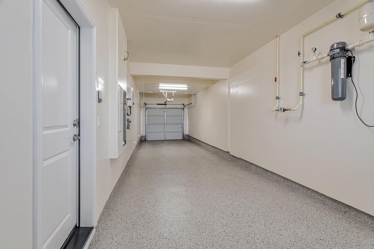 Detail Gallery Image 30 of 37 For 2044 Worthington Cir, Santa Clara,  CA 95050 - 2 Beds | 2 Baths