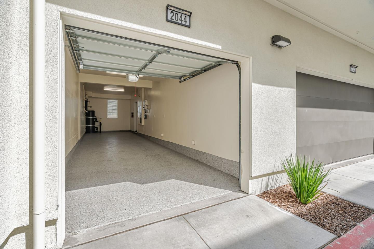 Detail Gallery Image 32 of 37 For 2044 Worthington Cir, Santa Clara,  CA 95050 - 2 Beds | 2 Baths
