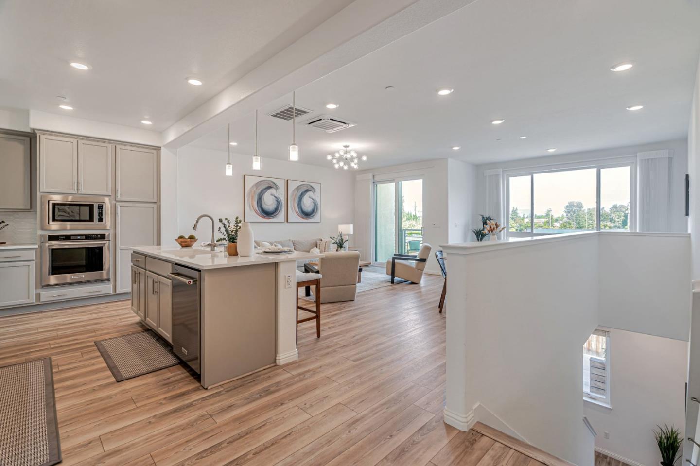 Detail Gallery Image 9 of 37 For 2044 Worthington Cir, Santa Clara,  CA 95050 - 2 Beds | 2 Baths