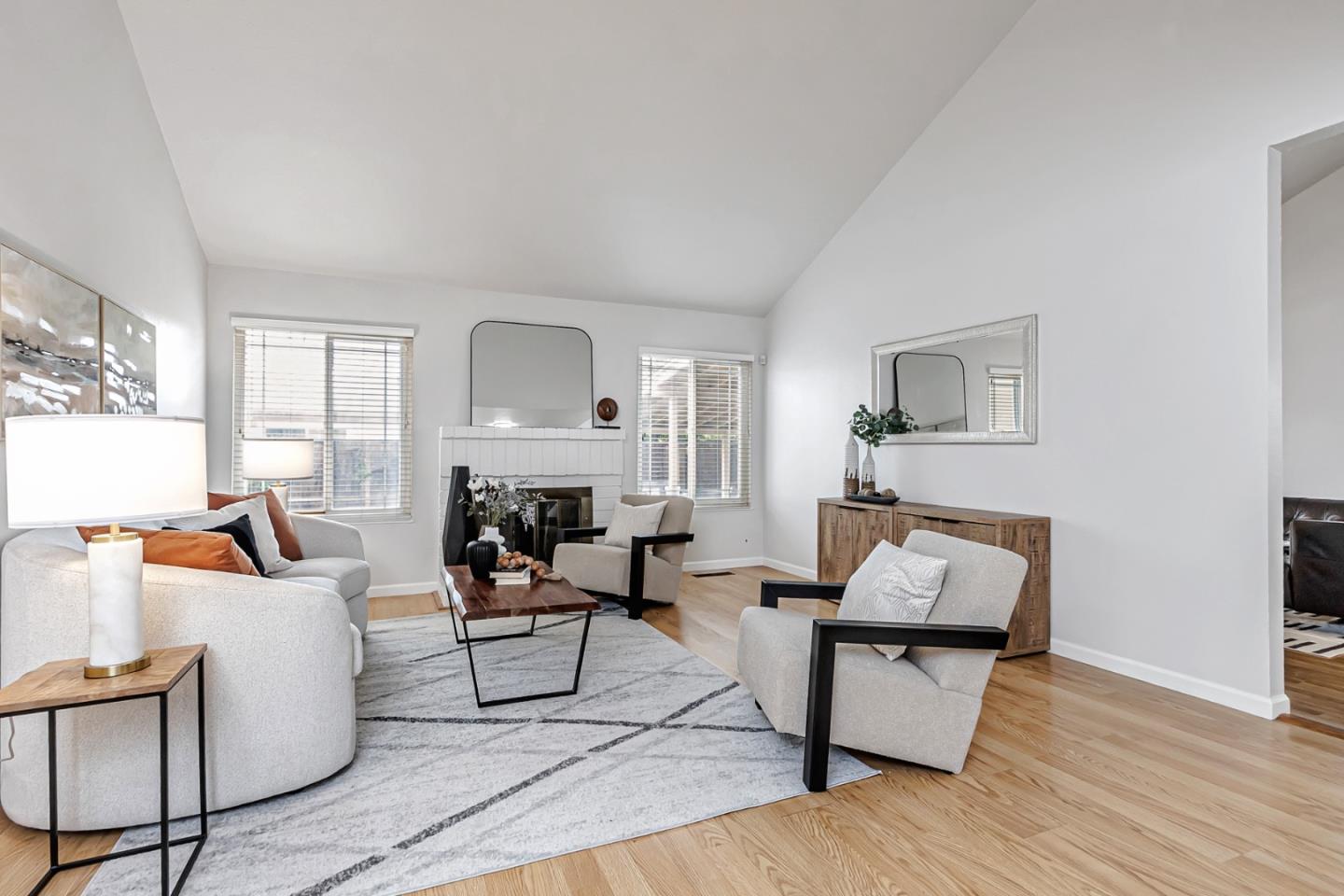 Detail Gallery Image 4 of 37 For 5725 Sagewell Way, San Jose,  CA 95138 - 3 Beds | 2 Baths