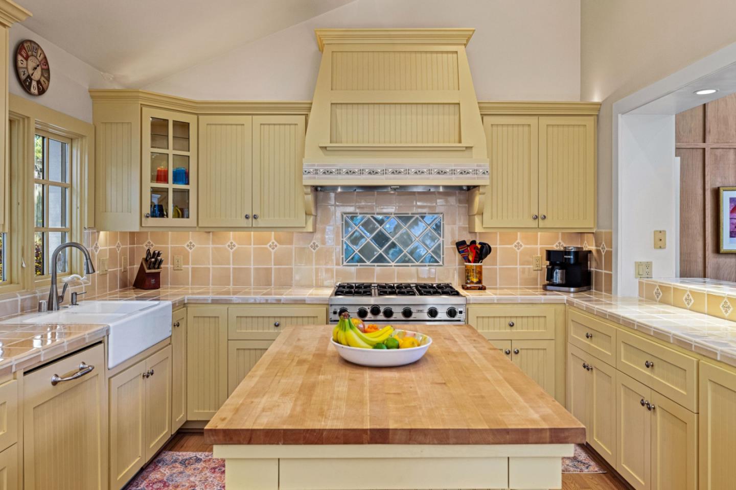 Detail Gallery Image 16 of 54 For 25971 Mission St, Carmel,  CA 93923 - 3 Beds | 2 Baths