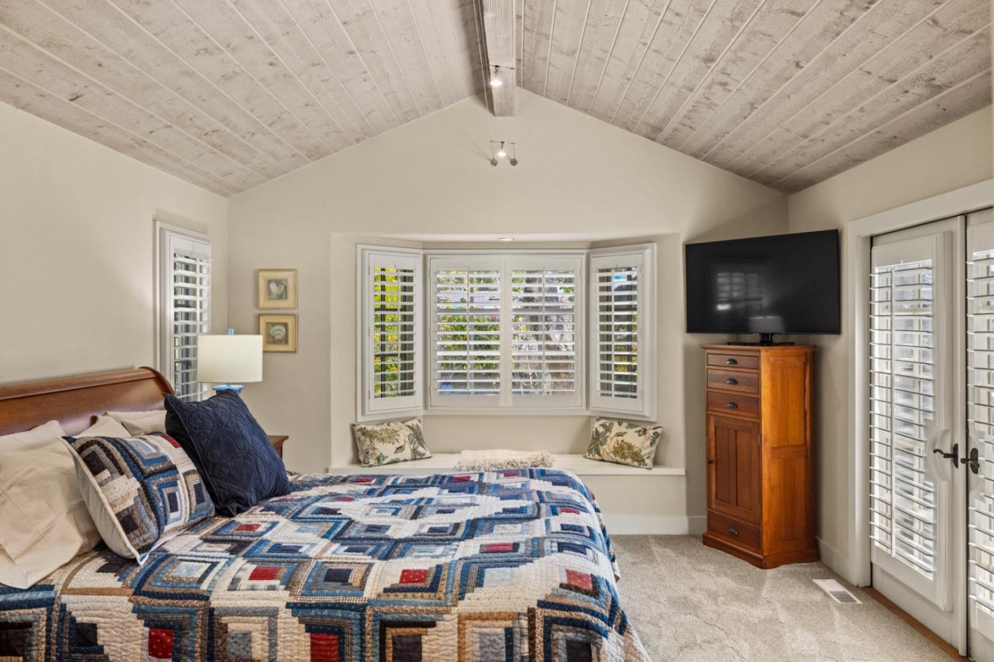 Detail Gallery Image 24 of 54 For 25971 Mission St, Carmel,  CA 93923 - 3 Beds | 2 Baths