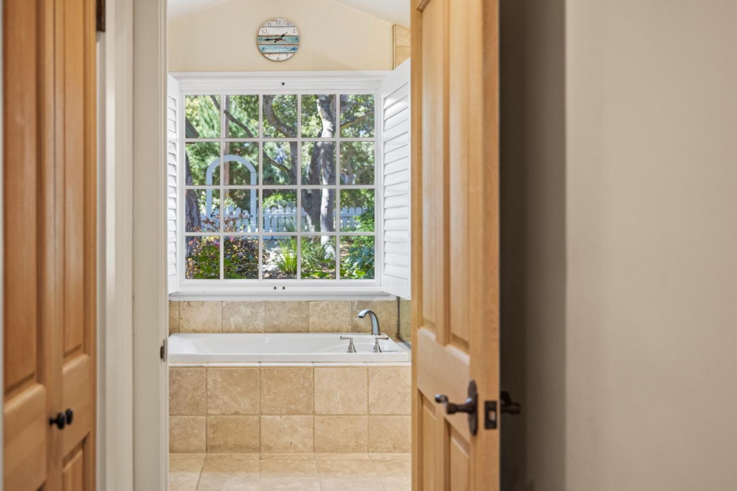 Detail Gallery Image 27 of 54 For 25971 Mission St, Carmel,  CA 93923 - 3 Beds | 2 Baths