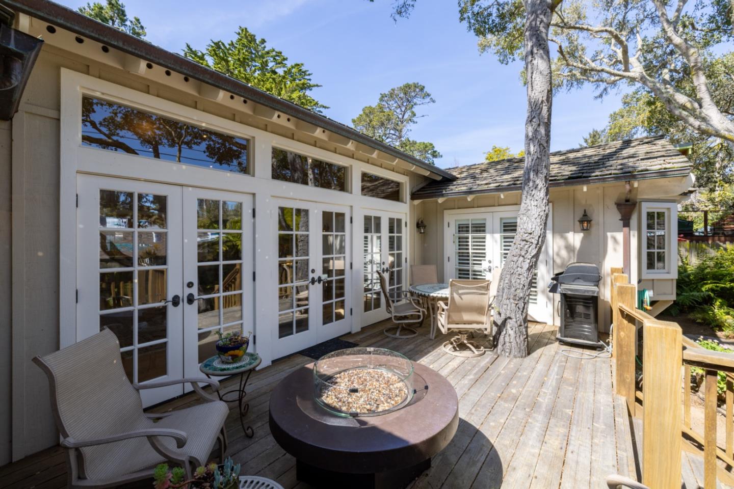 Detail Gallery Image 46 of 54 For 25971 Mission St, Carmel,  CA 93923 - 3 Beds | 2 Baths