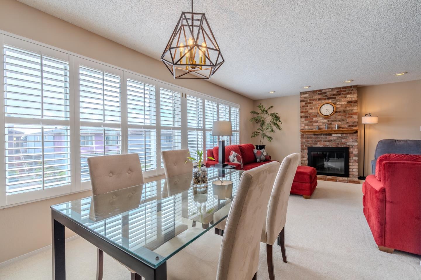 Detail Gallery Image 12 of 33 For 42 Eastridge Cir, Pacifica,  CA 94044 - 3 Beds | 2 Baths