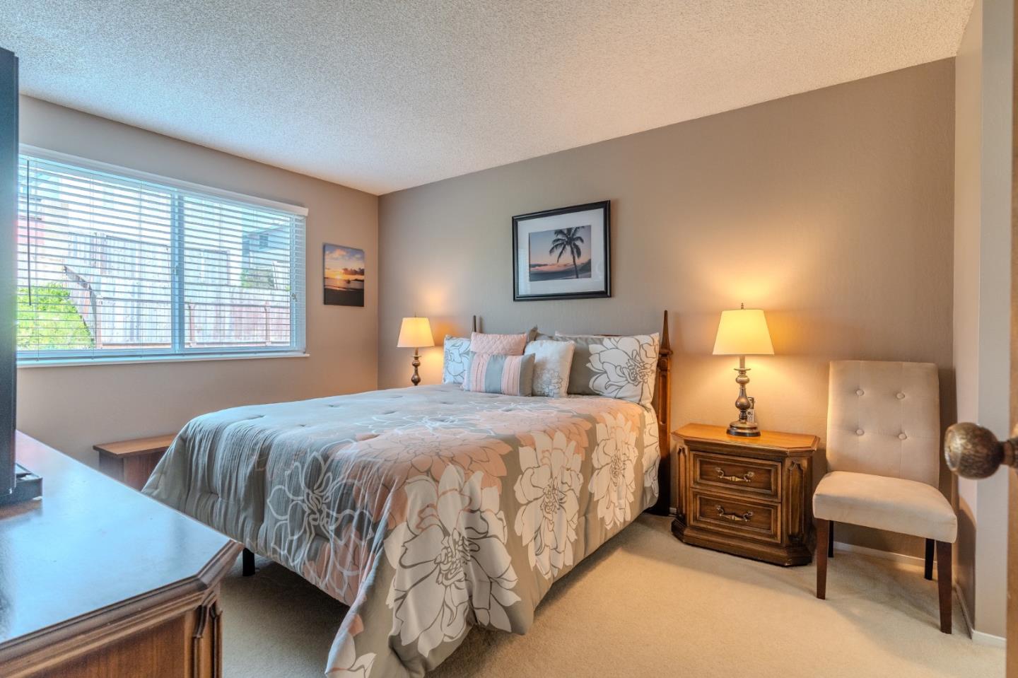 Detail Gallery Image 19 of 33 For 42 Eastridge Cir, Pacifica,  CA 94044 - 3 Beds | 2 Baths