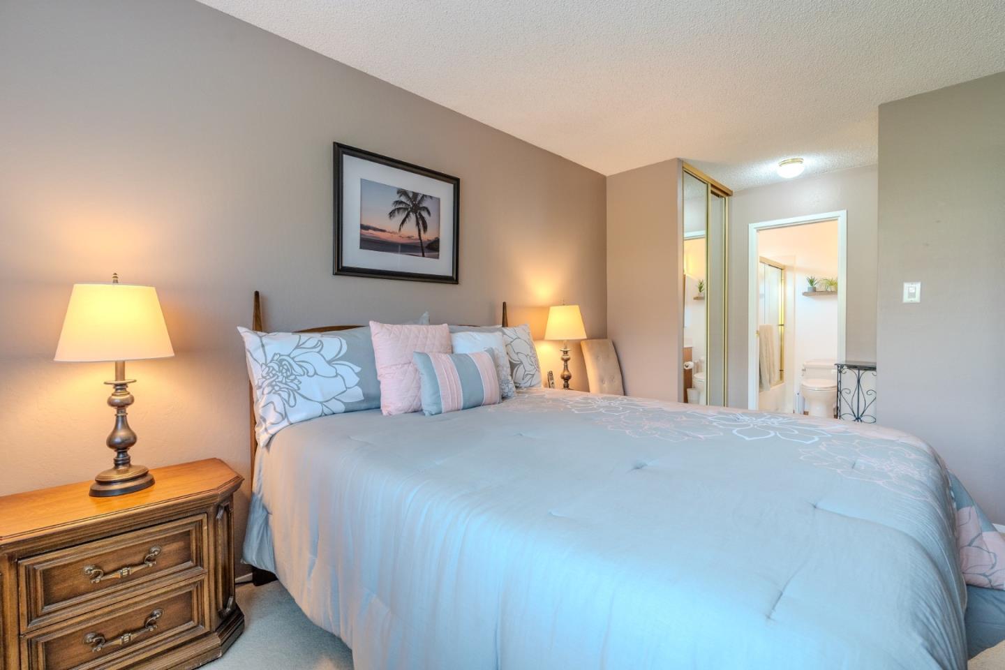 Detail Gallery Image 20 of 33 For 42 Eastridge Cir, Pacifica,  CA 94044 - 3 Beds | 2 Baths