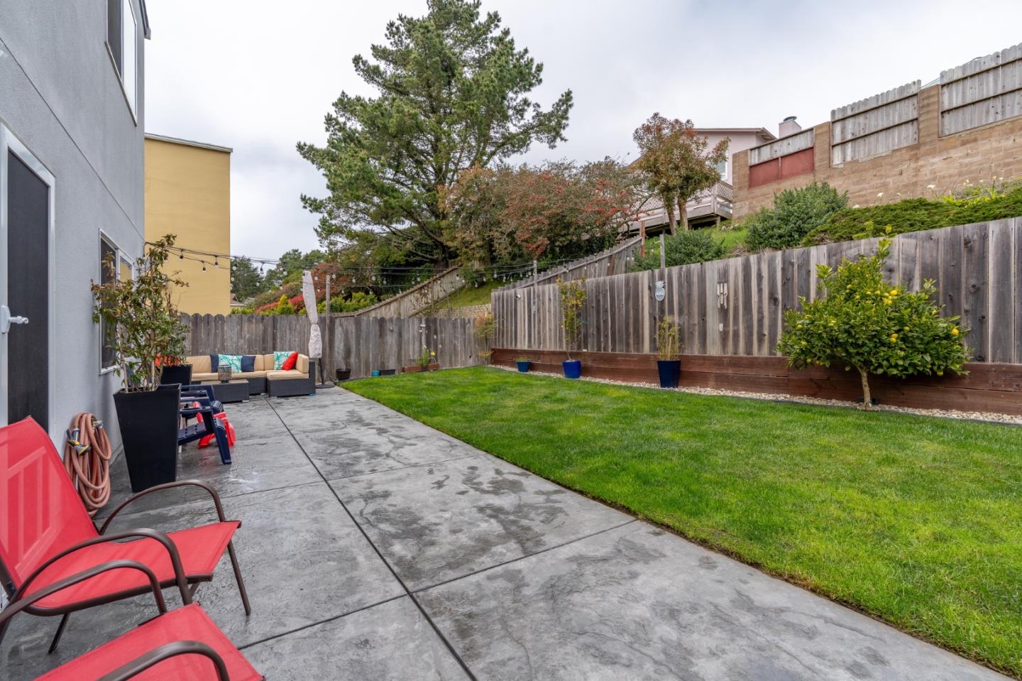 Detail Gallery Image 28 of 33 For 42 Eastridge Cir, Pacifica,  CA 94044 - 3 Beds | 2 Baths