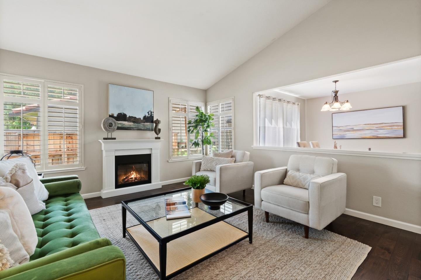 Detail Gallery Image 11 of 44 For 486 Verano Ct, San Jose,  CA 95111 - 3 Beds | 2/1 Baths