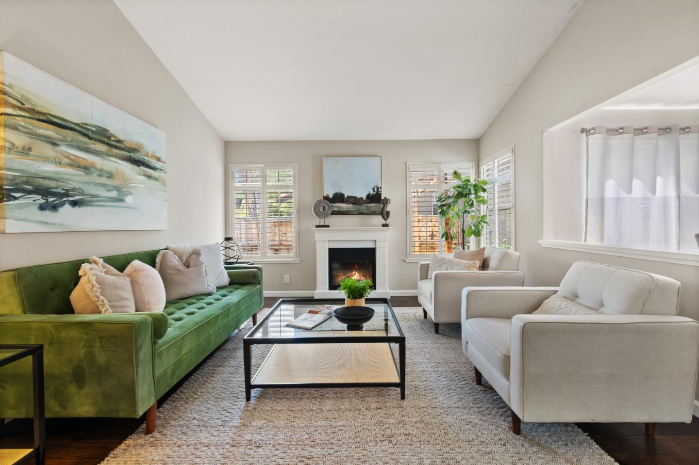 Detail Gallery Image 12 of 44 For 486 Verano Ct, San Jose,  CA 95111 - 3 Beds | 2/1 Baths