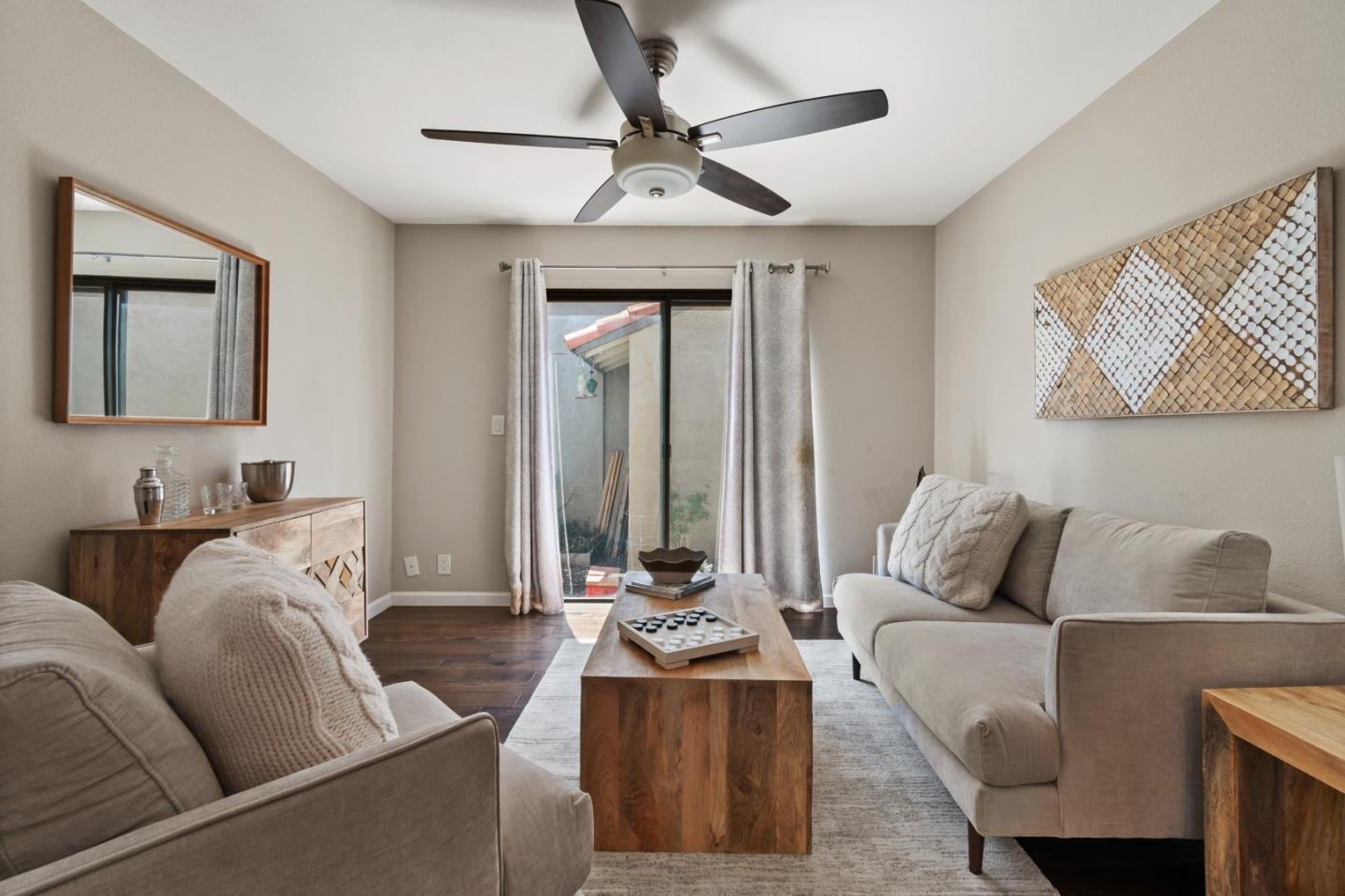 Detail Gallery Image 17 of 44 For 486 Verano Ct, San Jose,  CA 95111 - 3 Beds | 2/1 Baths