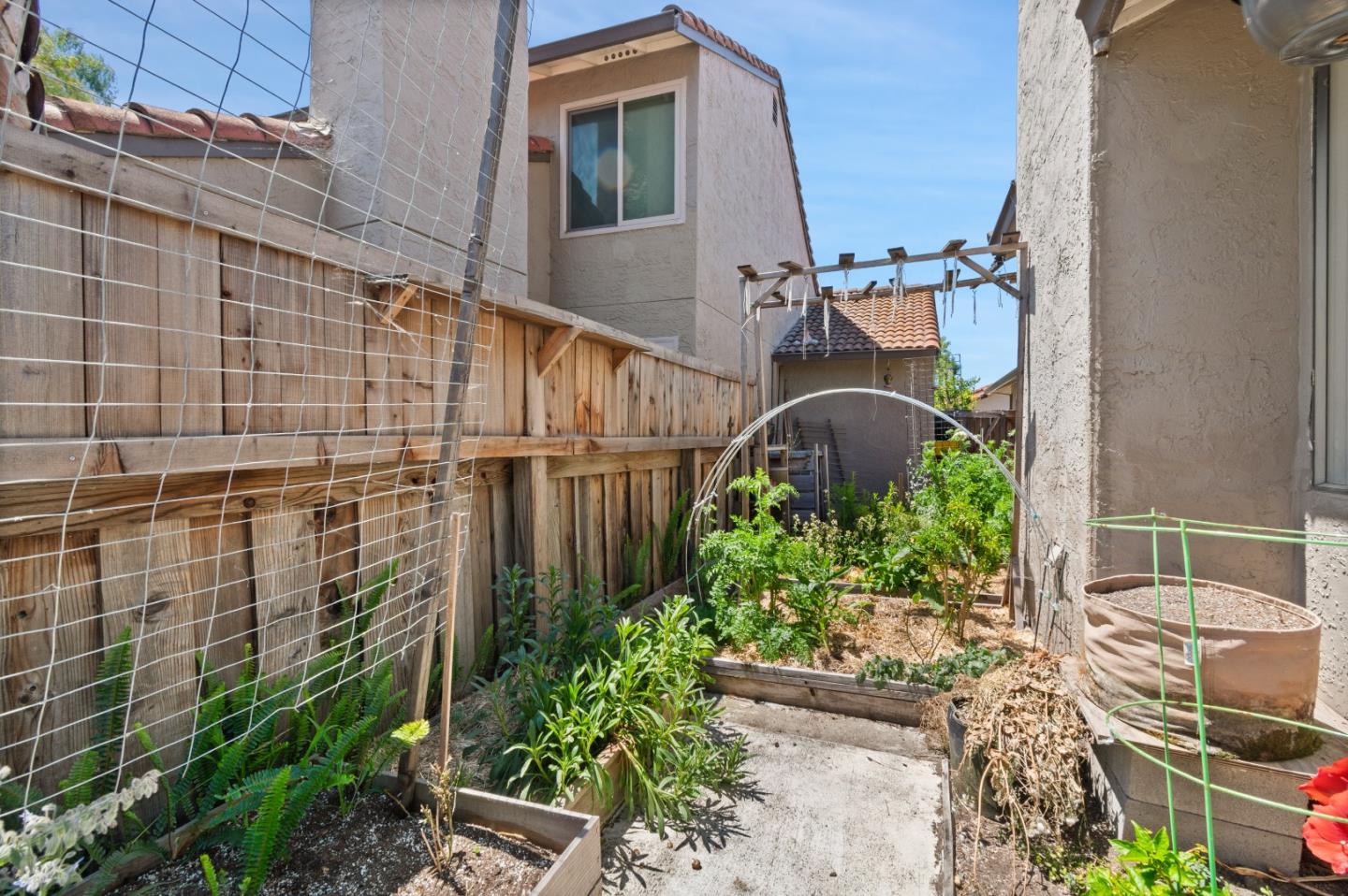 Detail Gallery Image 33 of 44 For 486 Verano Ct, San Jose,  CA 95111 - 3 Beds | 2/1 Baths