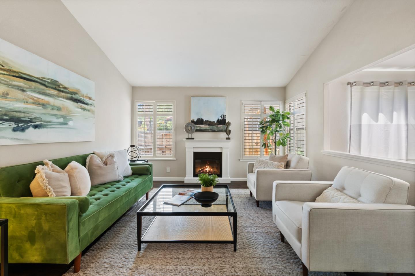Detail Gallery Image 9 of 44 For 486 Verano Ct, San Jose,  CA 95111 - 3 Beds | 2/1 Baths