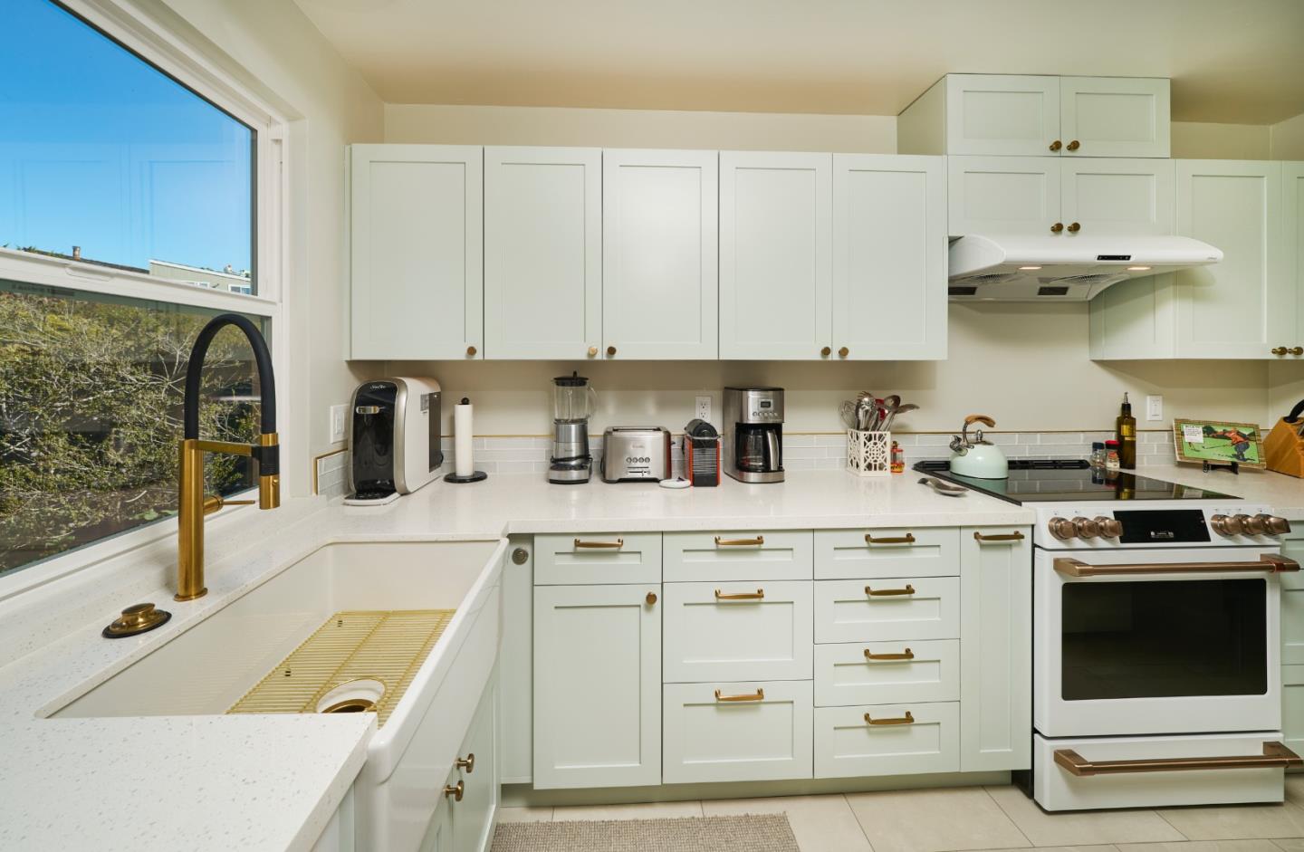 Detail Gallery Image 11 of 53 For 550 Sand Dollar Dr, Watsonville,  CA 95076 - 3 Beds | 3 Baths