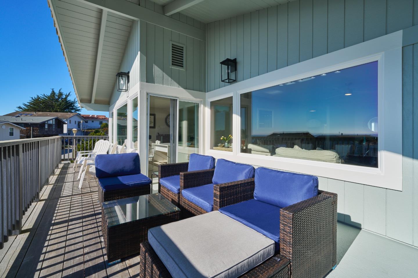 Detail Gallery Image 4 of 53 For 550 Sand Dollar Dr, Watsonville,  CA 95076 - 3 Beds | 3 Baths