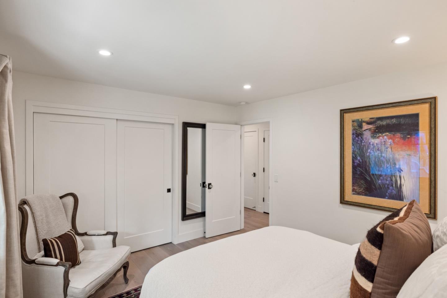 Detail Gallery Image 10 of 61 For 1015 Jewell Ave, Pacific Grove,  CA 93950 - 3 Beds | 2/1 Baths