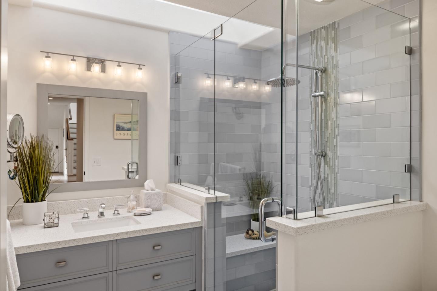 Detail Gallery Image 11 of 61 For 1015 Jewell Ave, Pacific Grove,  CA 93950 - 3 Beds | 2/1 Baths
